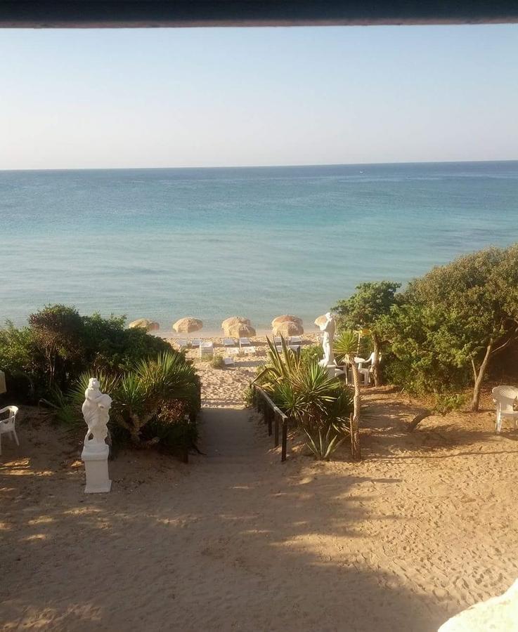 Hotel Caraibisiaco Sul Mare San Pietro in Bevagna Exterior foto
